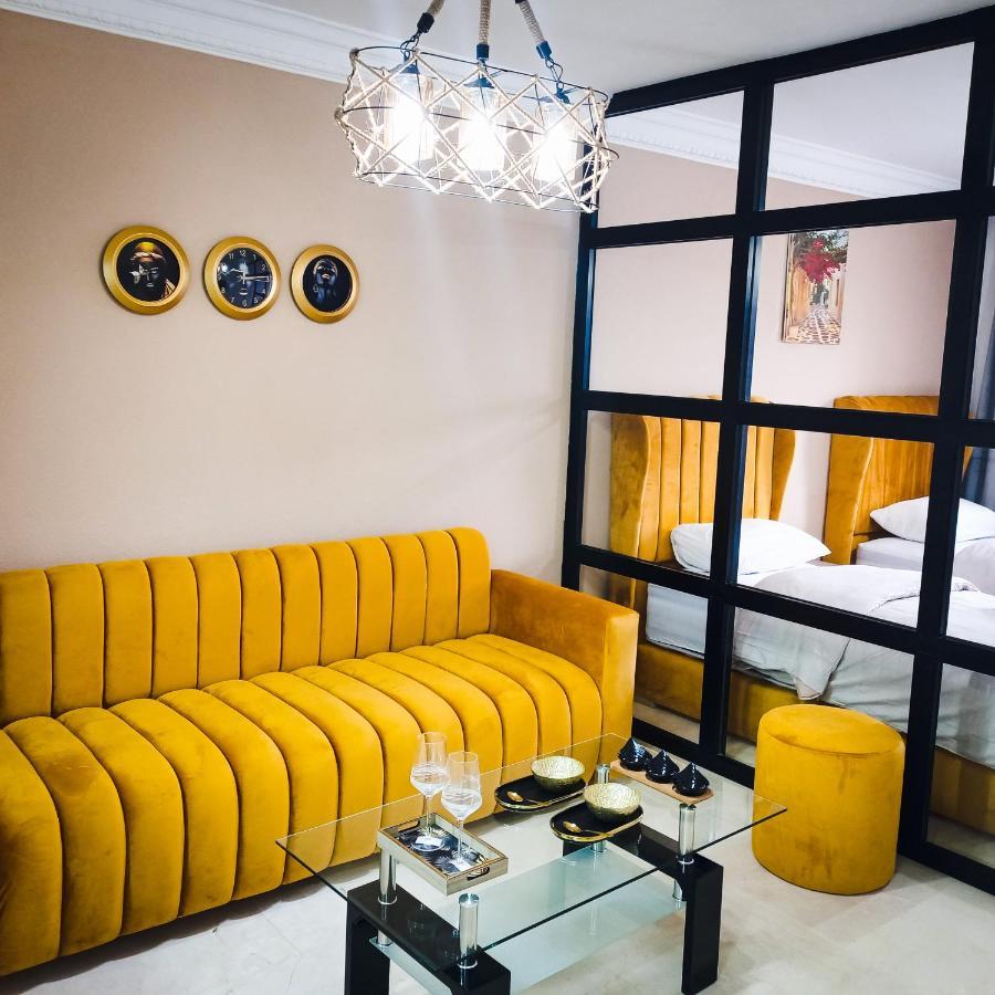 Nouveau Appartement Au Plein Centre Ville En Face Hilton Tanger Exterior foto